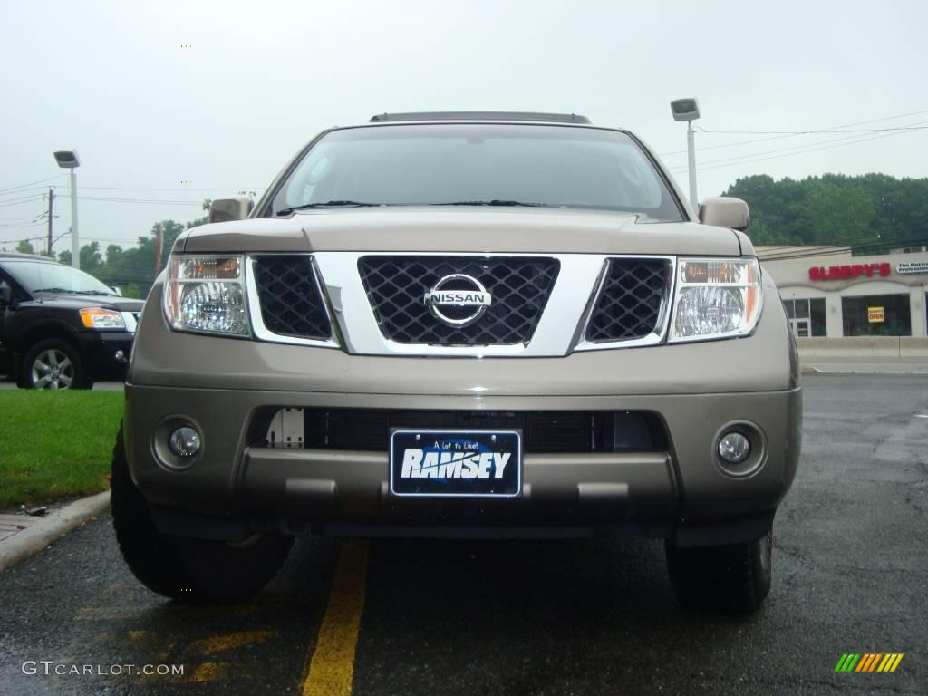 2005 Pathfinder SE Off Road 4x4 - Polished Pewter / Graphite photo #1