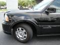 2006 Black Lincoln Navigator Luxury 4x4  photo #22