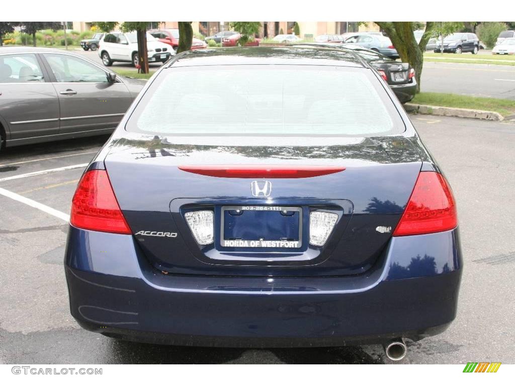 2006 Accord LX Sedan - Royal Blue Pearl / Gray photo #6