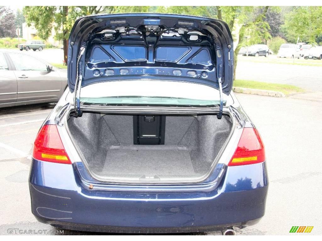 2006 Accord LX Sedan - Royal Blue Pearl / Gray photo #7