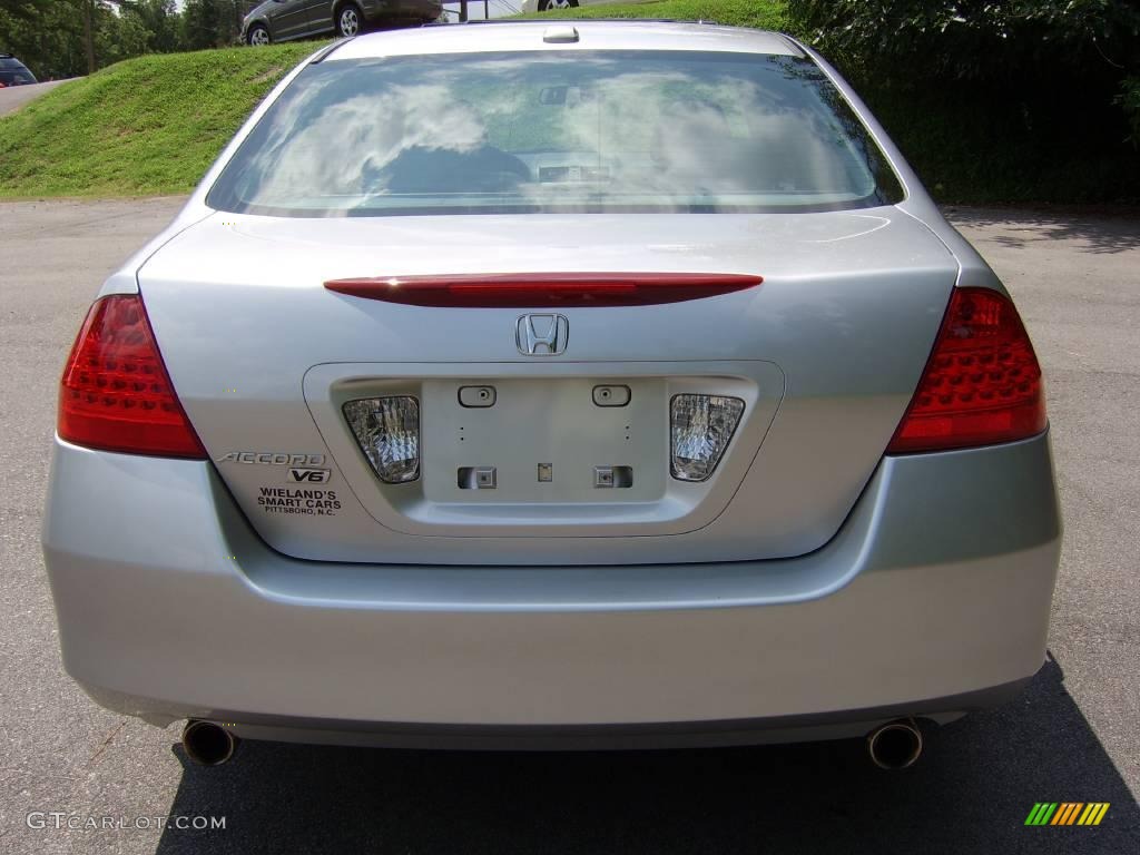 2006 Accord EX-L V6 Sedan - Alabaster Silver Metallic / Gray photo #10