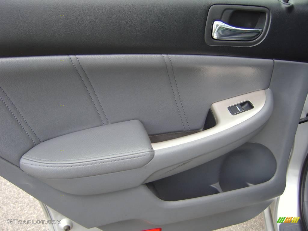 2006 Accord EX-L V6 Sedan - Alabaster Silver Metallic / Gray photo #23