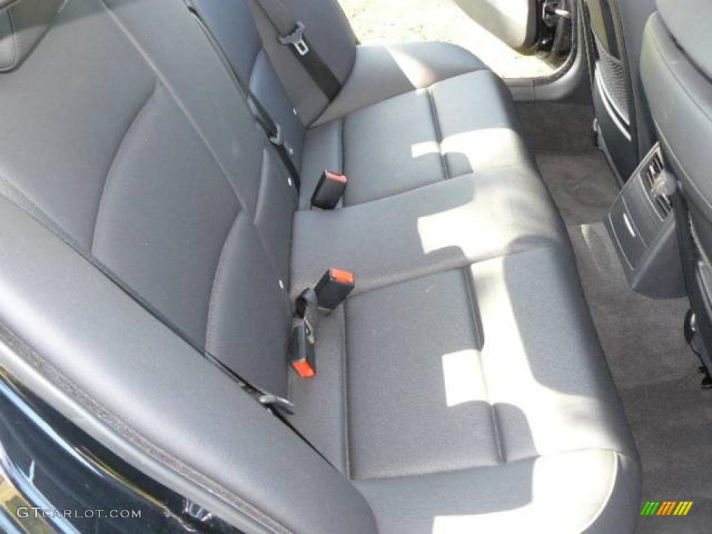 2006 3 Series 325i Sedan - Jet Black / Black photo #18