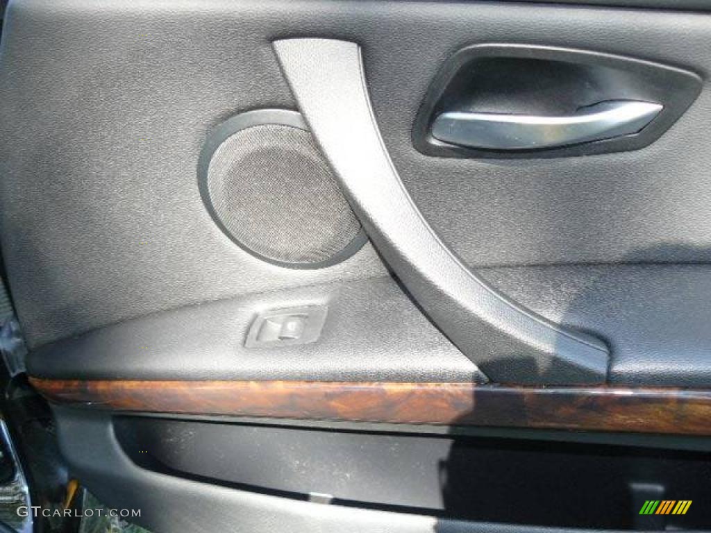 2006 3 Series 325i Sedan - Jet Black / Black photo #21