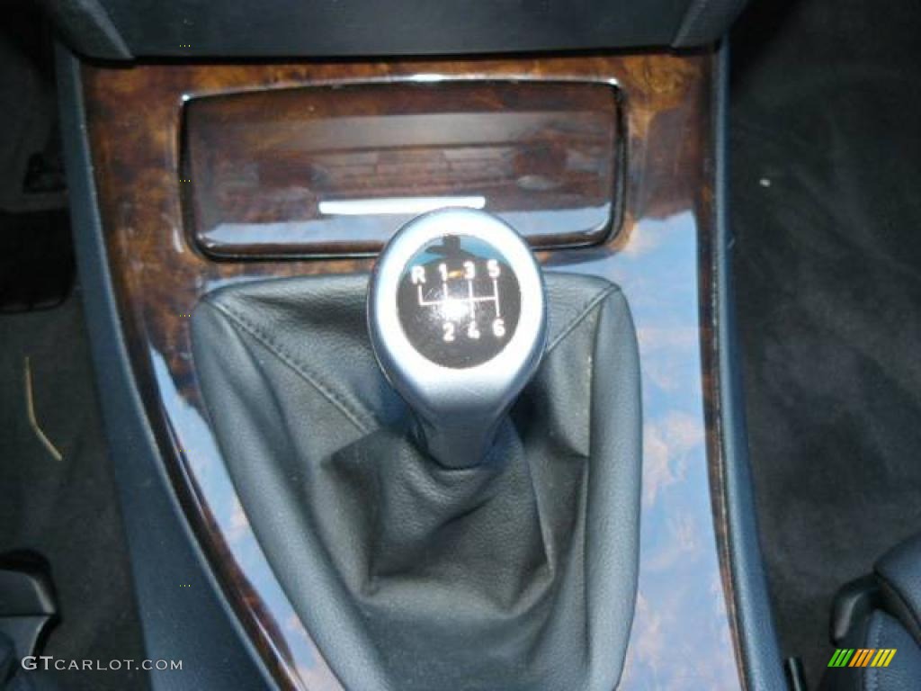 2006 3 Series 325i Sedan - Jet Black / Black photo #28
