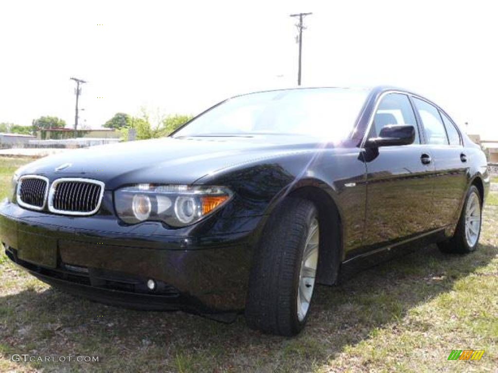 Jet Black BMW 7 Series