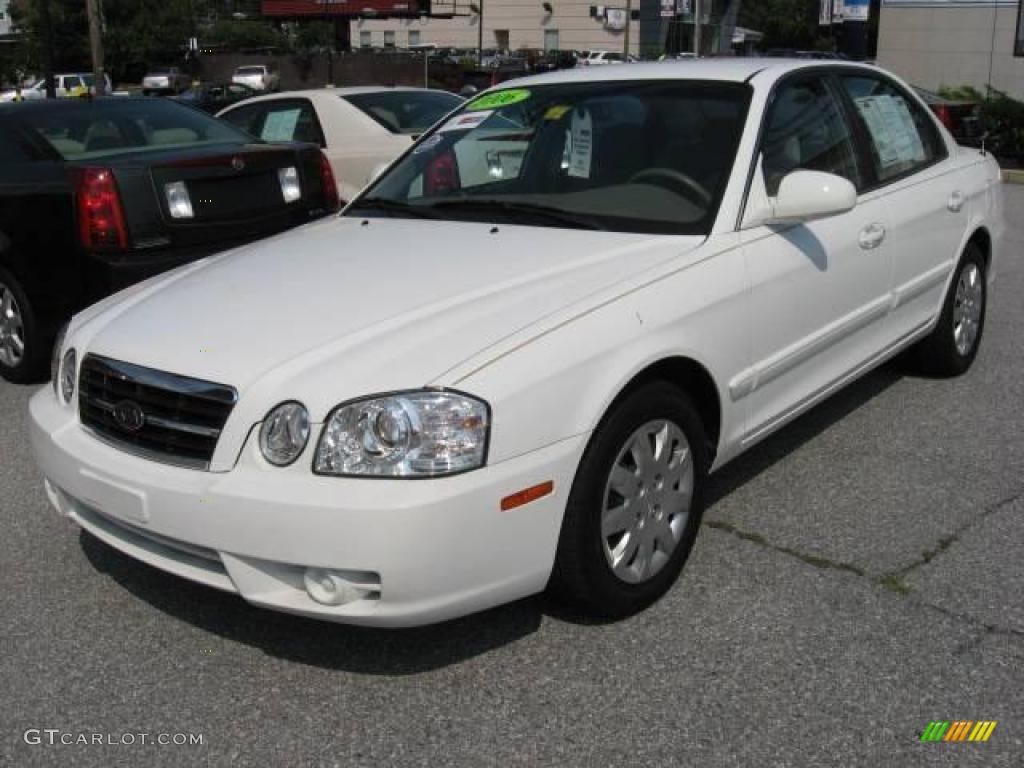 2006 Optima LX - White / Beige photo #1