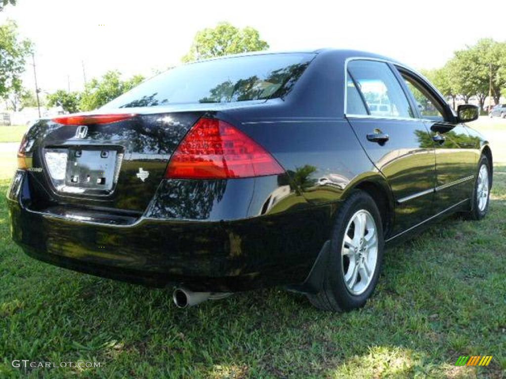 2006 Accord SE Sedan - Nighthawk Black Pearl / Ivory photo #4