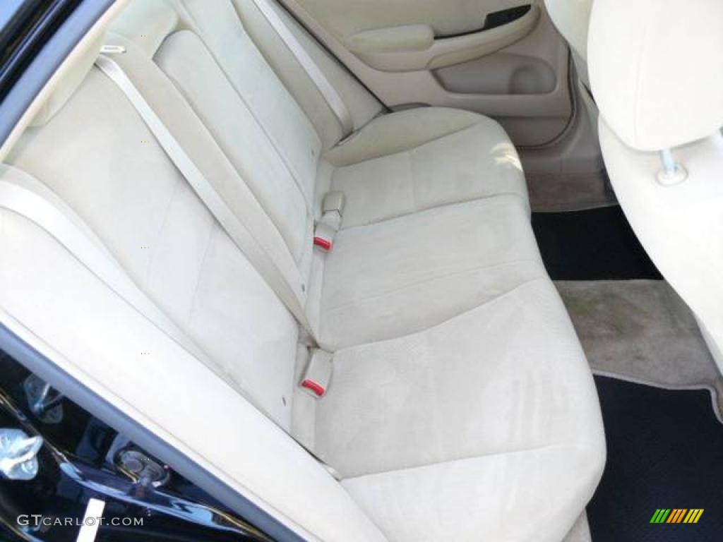 2006 Accord SE Sedan - Nighthawk Black Pearl / Ivory photo #11