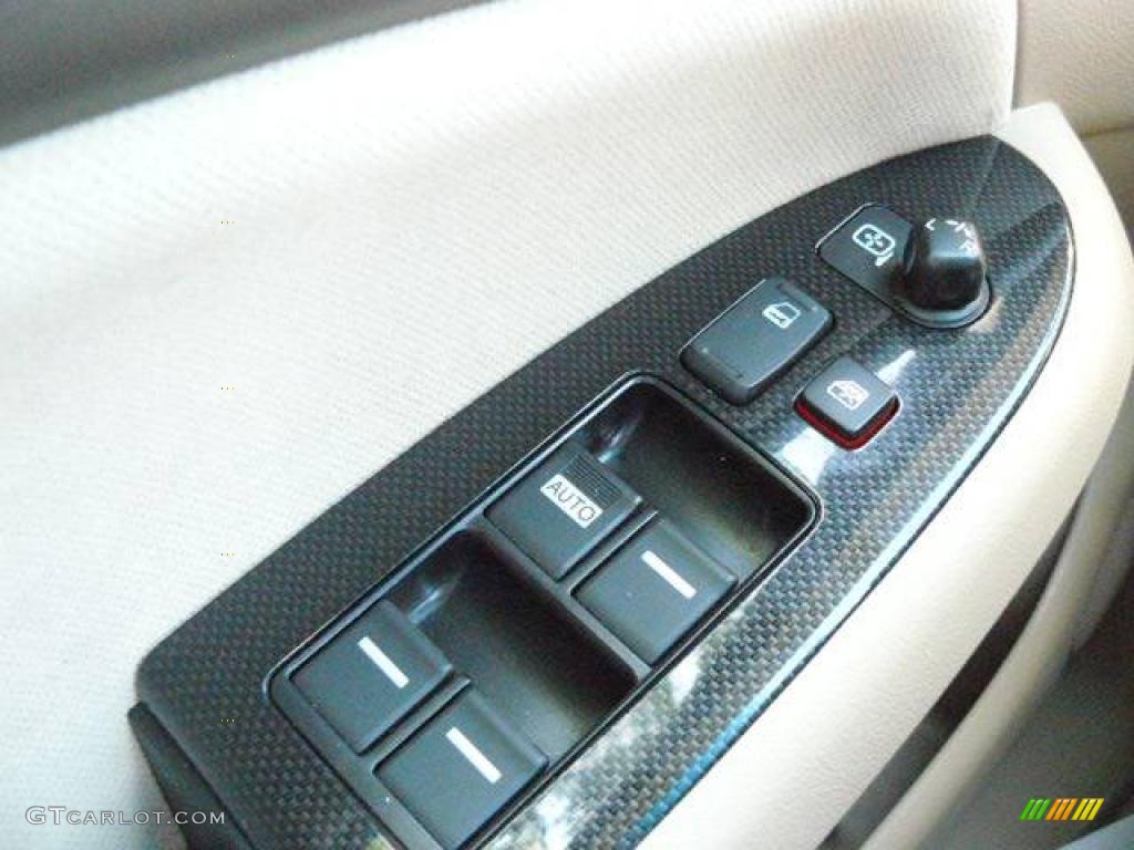 2006 Accord SE Sedan - Nighthawk Black Pearl / Ivory photo #17