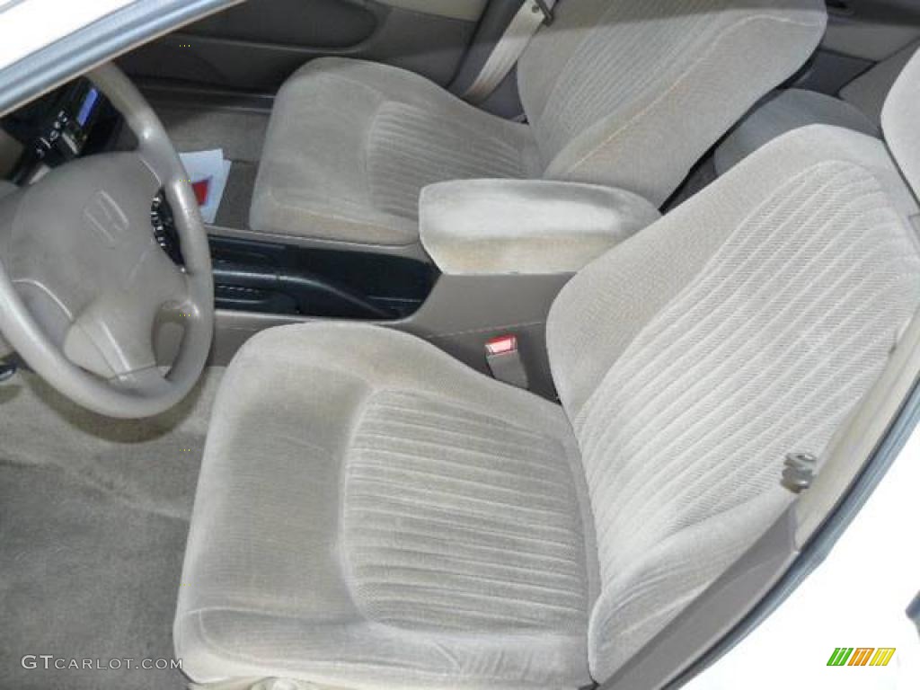 1998 Accord LX Sedan - Taffeta White / Ivory photo #9