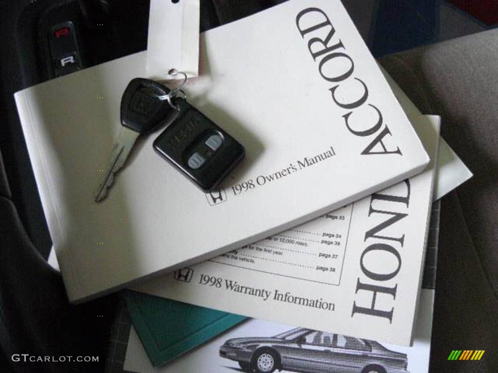 1998 Accord LX Sedan - Taffeta White / Ivory photo #21
