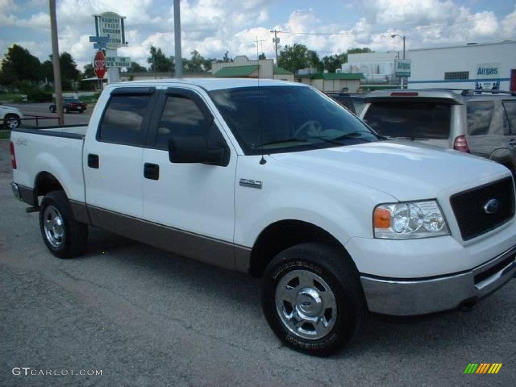 2006 F150 XLT SuperCrew 4x4 - Oxford White / Tan photo #1