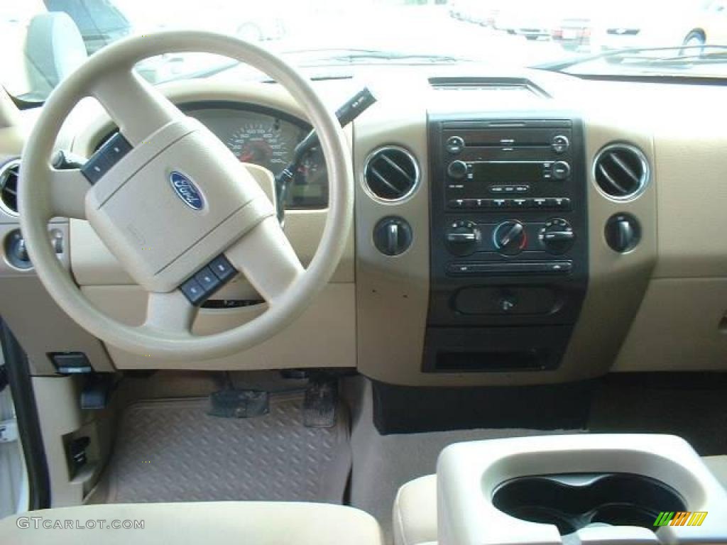 2006 F150 XLT SuperCrew 4x4 - Oxford White / Tan photo #11