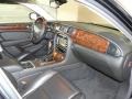 Ebony Black - XJ XJ8 L Photo No. 26