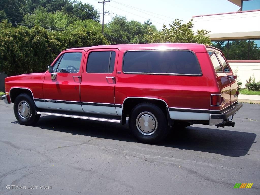 1991 Suburban R2500 - Victory Red / Tan photo #64