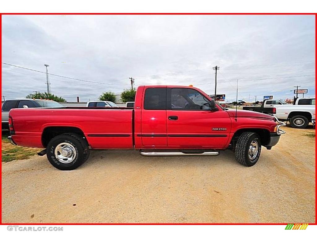 1998 Ram 2500 Laramie Extended Cab - Flame Red / Tan photo #12
