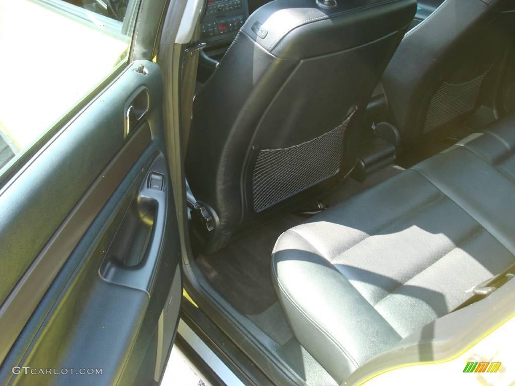 1999 A4 1.8T quattro Sedan - Brilliant Yellow / Onyx photo #22
