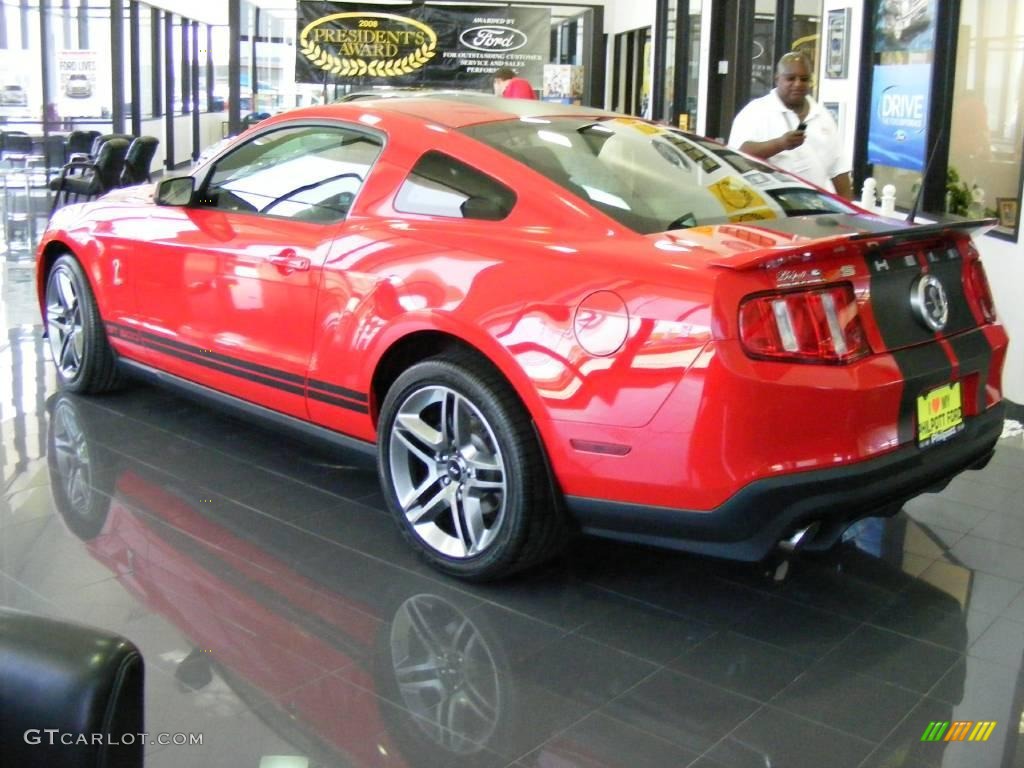 2010 Mustang Shelby GT500 Coupe - Torch Red / Charcoal Black photo #3