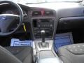 Black - S60 2.5T Photo No. 13