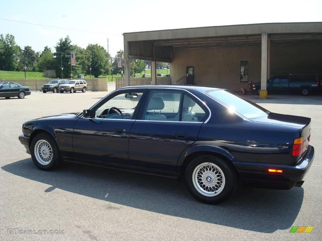 1994 5 Series 530i Sedan - Orient Blue Metallic / Gray photo #10