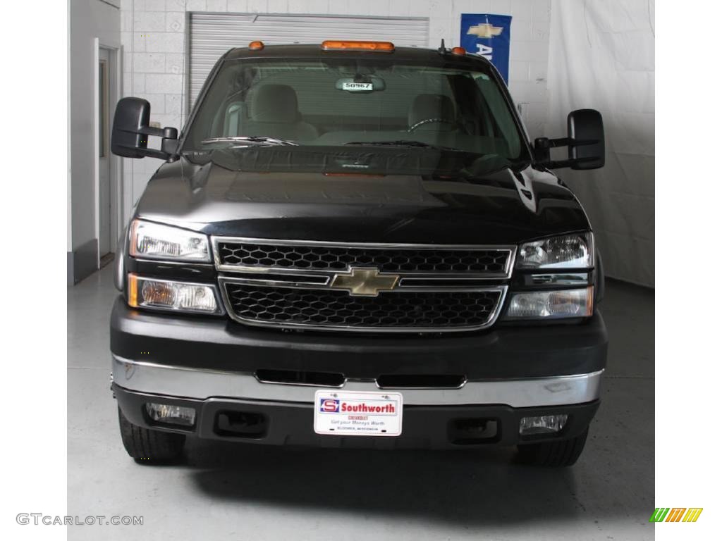 2006 Silverado 3500 LT Crew Cab 4x4 Dually - Black / Dark Charcoal photo #2