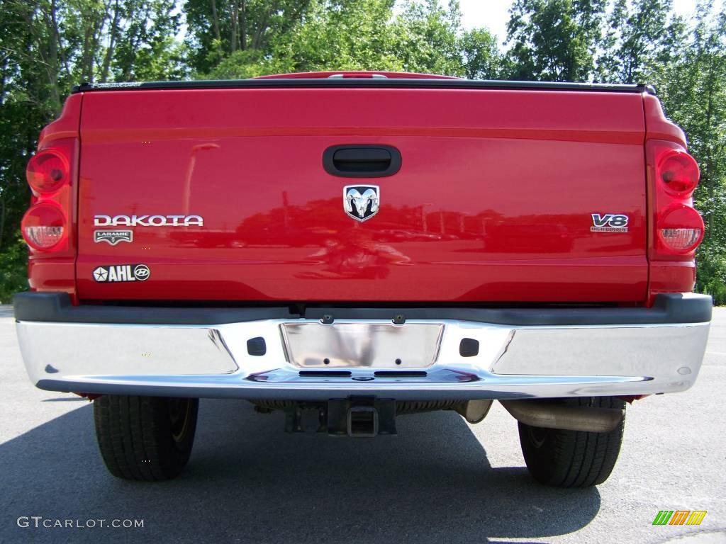 2006 Dakota Laramie Quad Cab 4x4 - Flame Red / Medium Slate Gray photo #6