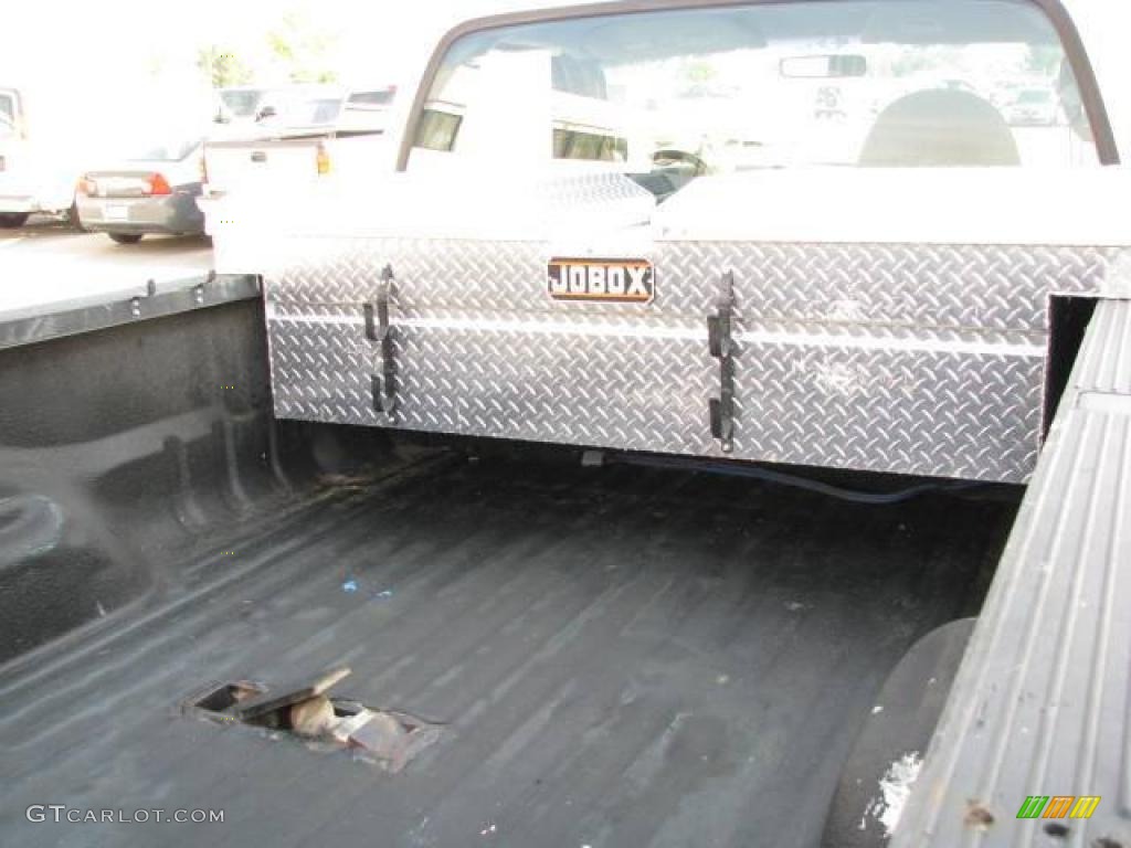 2003 F350 Super Duty XL Regular Cab 4x4 - Silver Metallic / Medium Flint photo #8