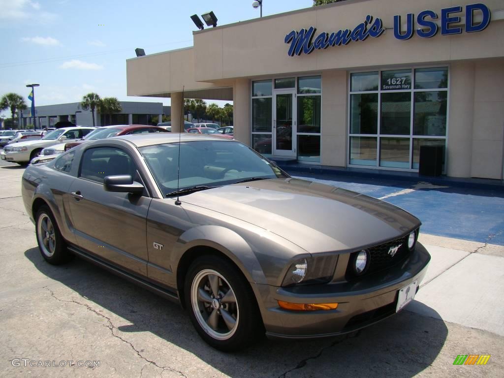 2005 Mustang GT Deluxe Coupe - Mineral Grey Metallic / Medium Parchment photo #2