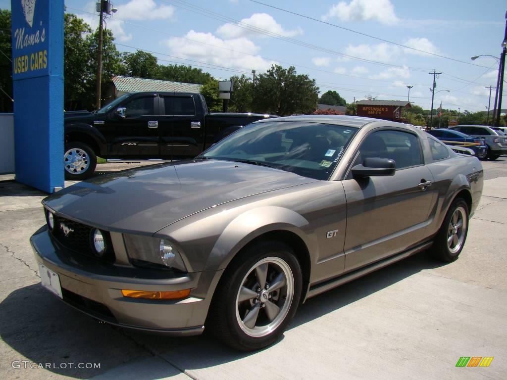 2005 Mustang GT Deluxe Coupe - Mineral Grey Metallic / Medium Parchment photo #4
