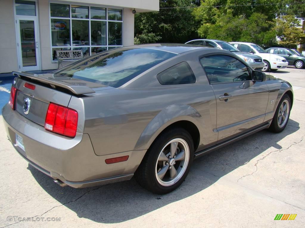 2005 Mustang GT Deluxe Coupe - Mineral Grey Metallic / Medium Parchment photo #8