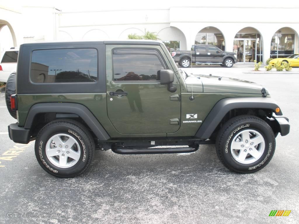 2007 Wrangler X 4x4 - Jeep Green Metallic / Dark Slate Gray/Medium Slate Gray photo #6