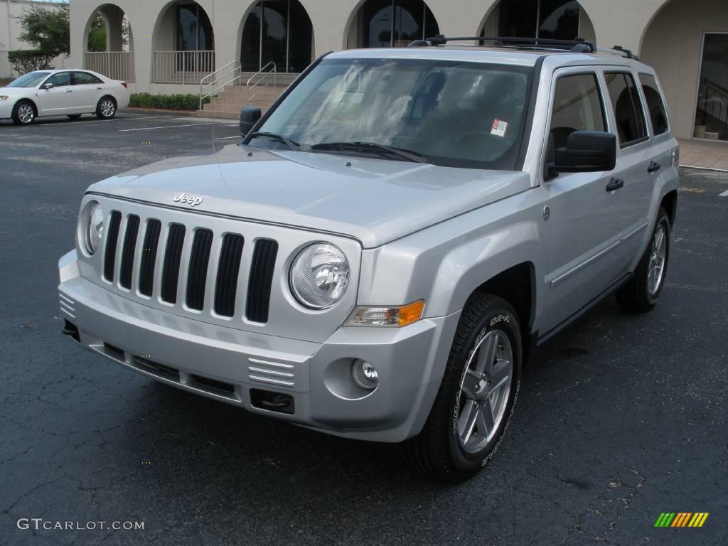 2007 Patriot Limited 4x4 - Bright Silver Metallic / Pastel Slate Gray photo #1