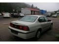 2004 White Chevrolet Impala   photo #10