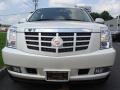 White Diamond - Escalade AWD Photo No. 2