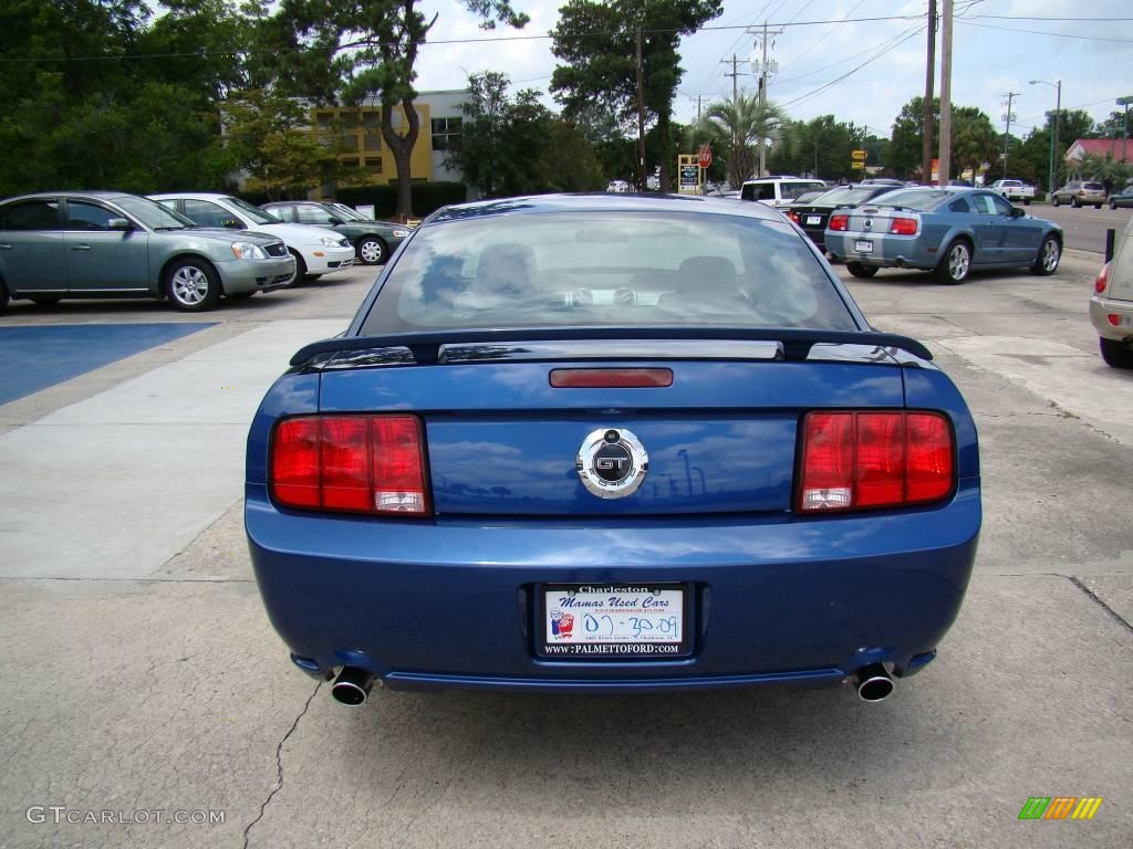 2006 Mustang GT Premium Coupe - Vista Blue Metallic / Dark Charcoal photo #7