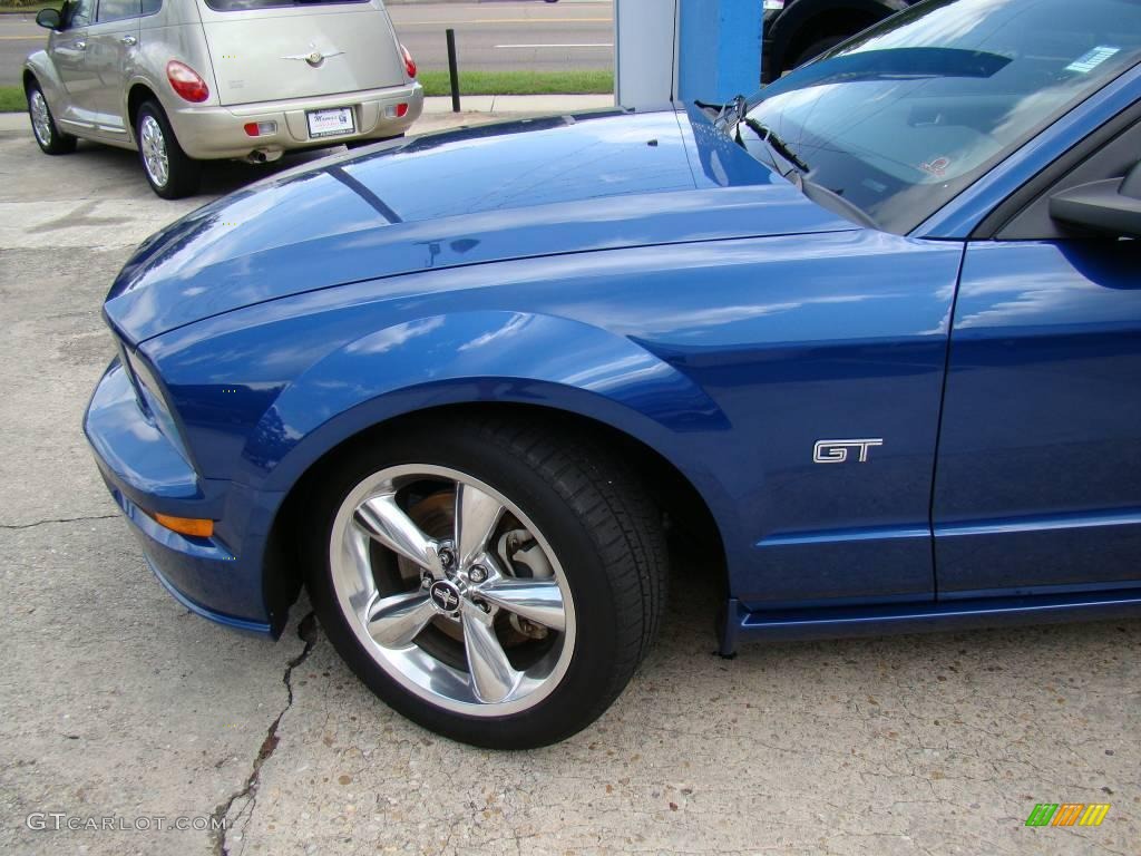2006 Mustang GT Premium Coupe - Vista Blue Metallic / Dark Charcoal photo #20