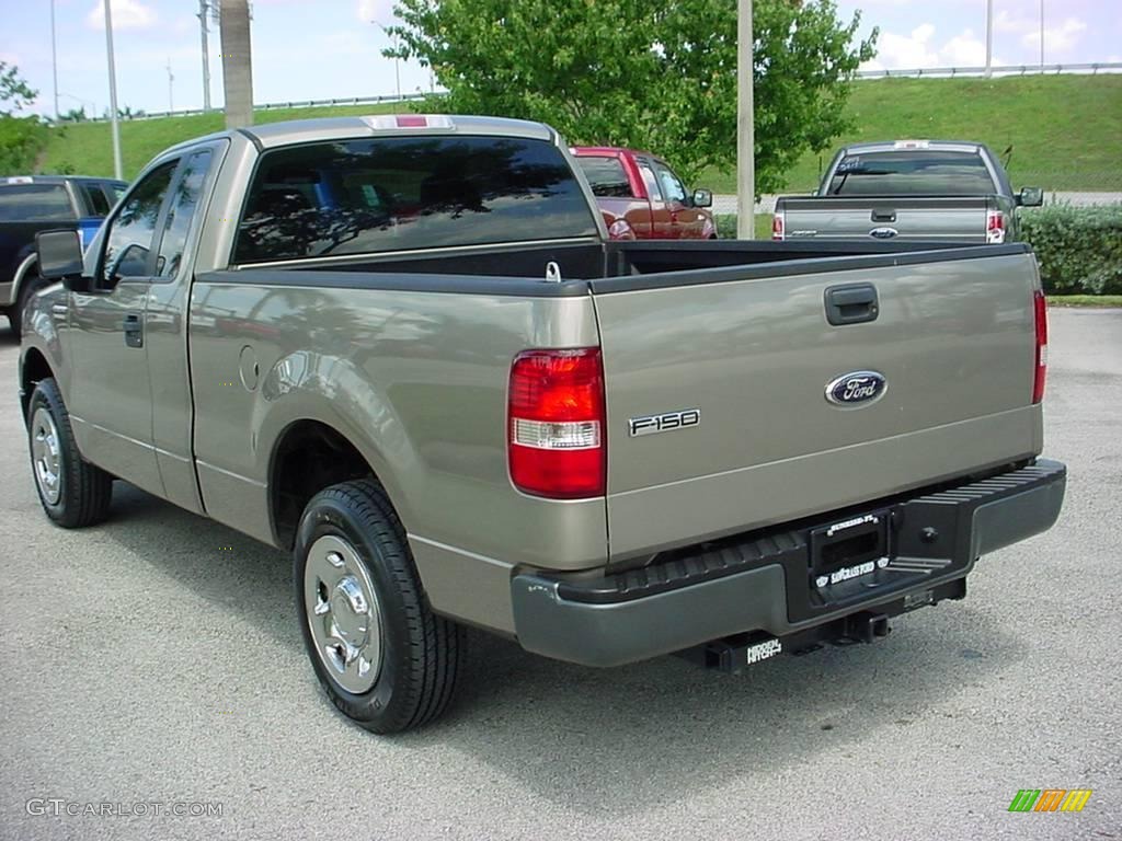 2006 F150 XL Regular Cab - Arizona Beige Metallic / Tan photo #6