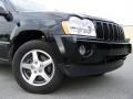 Black - Grand Cherokee Laredo 4x4 Photo No. 2