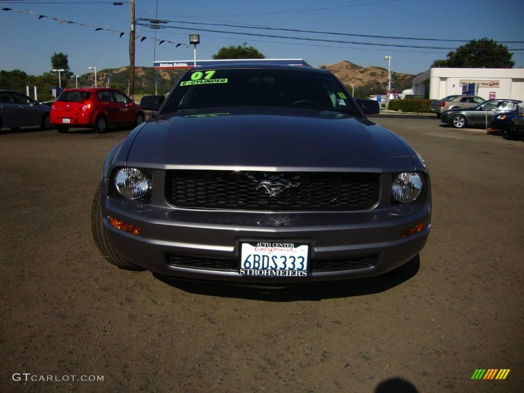 2007 Mustang V6 Premium Coupe - Tungsten Grey Metallic / Dark Charcoal photo #8