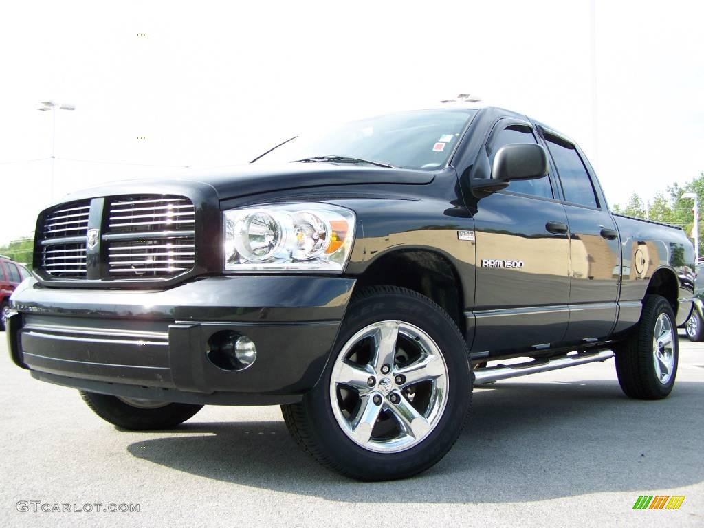 2007 Ram 1500 Sport Quad Cab 4x4 - Brilliant Black Crystal Pearl / Medium Slate Gray photo #5