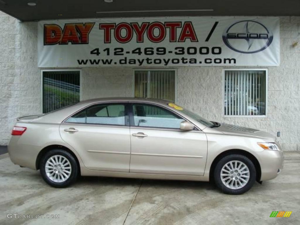 2008 Camry LE - Desert Sand Mica / Bisque photo #1