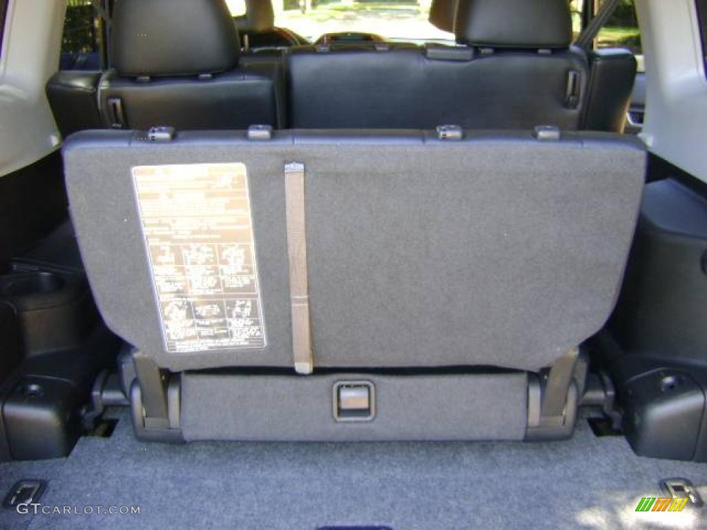 2004 Montero Limited 4x4 - Cool Silver Metallic / Charcoal photo #26