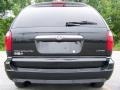 2007 Brilliant Black Crystal Pearl Chrysler Town & Country Limited  photo #19