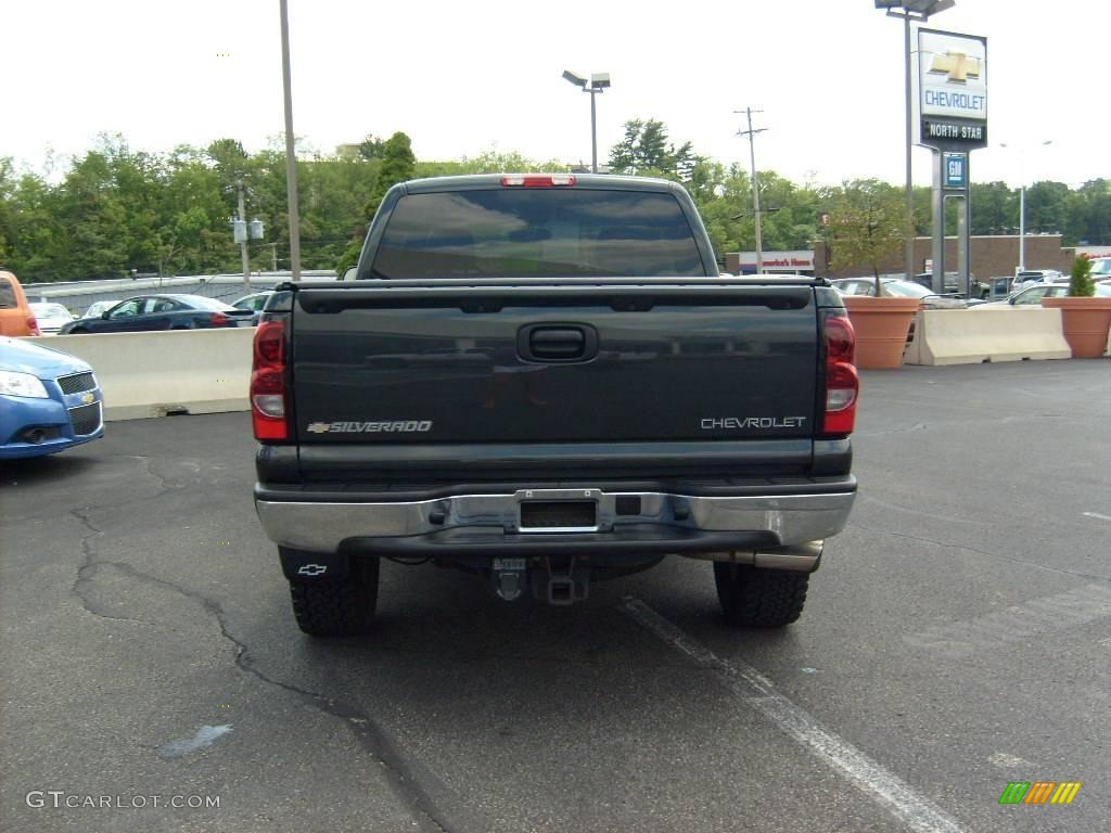 2004 Silverado 1500 LS Extended Cab 4x4 - Dark Green Metallic / Dark Charcoal photo #6