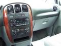 2007 Brilliant Black Crystal Pearl Chrysler Town & Country   photo #16