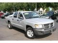 Bright Silver Metallic - Dakota ST Crew Cab 4x4 Photo No. 3