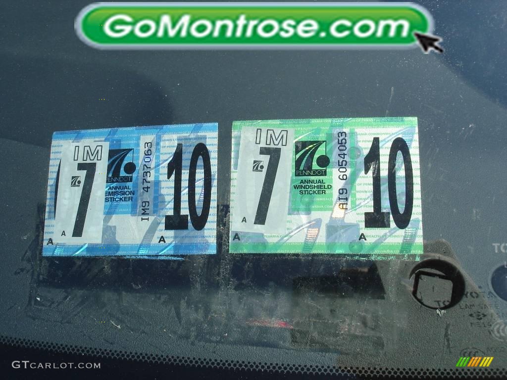 2005 Prius Hybrid - Super White / Gray/Burgundy photo #16