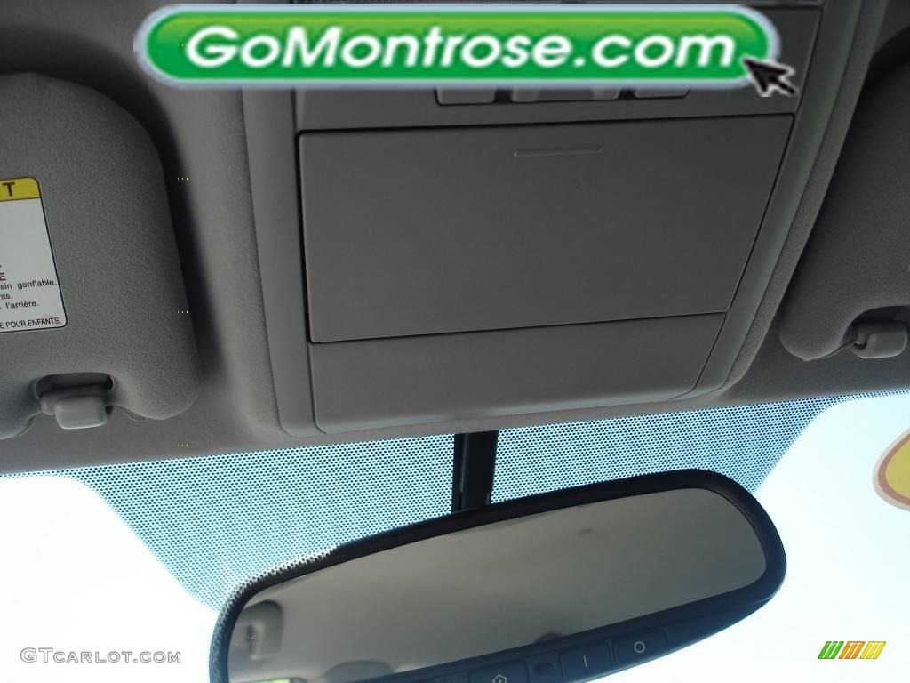 2005 Prius Hybrid - Super White / Gray/Burgundy photo #26