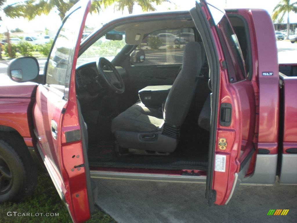 1999 Ram 1500 SLT Extended Cab - Metallic Red / Mist Gray photo #11